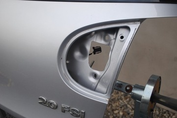 ЗАДНЯЯ ДВЕРЬ ХЭТЧБЕК VW GOLF V HB 5D LA7W