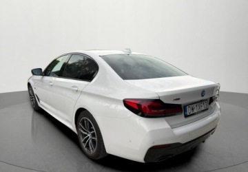 BMW Seria 5 G30-G31 Limuzyna Plug-In 2.0 530e 292KM 2023 BMW Seria 5 530e 184 KM xDrive M Sport Adaptive Led Car Play Kamera Navi S, zdjęcie 6