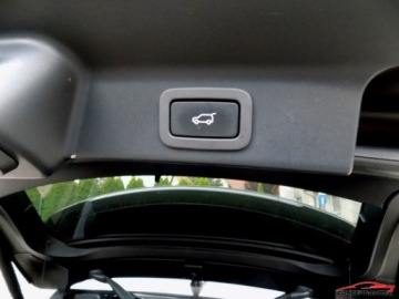 Jaguar F-Pace SUV 2.0 i4D 180KM 2017 Jaguar F-Pace BLACK 180KM 4x4 Kamera Led Skora Ambiente 2.0 Diesel 180KM, zdjęcie 38
