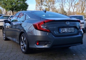 Honda Civic X Sedan 4d Facelifting 1.5 VTEC TURBO 182KM 2019 Honda Civic Honda Civic 1.5 Executive MT - Dealer Honda Karlik Poznan Malta, zdjęcie 5