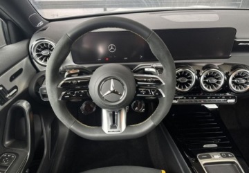 Mercedes Klasa A W177/V177 Hatchback AMG Facelifting 2.0 A45S 421KM 2025 Mercedes-Benz Klasa A 45s 4 matic Pakiet AMG Premium 2.0 Benzyna 421KM, zdjęcie 4
