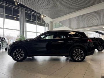 Mercedes GLC C254/X254 Coupe 2.0 200 204KM 2026 MERCEDES-BENZ GLC 200 4-Matic Avantgarde 2.0 (204KM) 2026, zdjęcie 1