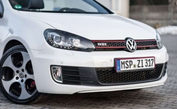 Volkswagen Golf VI Cabriolet 2.0 TSI GTI 210KM 2013 Volkswagen Golf Volkswagen Golf Cabrio GTI 2.0 Benzyna 210KM, zdjęcie 23