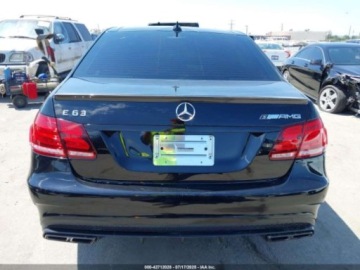 Mercedes Klasa E W212 2014 Mercedes-Benz Klasa E 63 AMG S 4Matic 2014 5.5l 5.5 Benzyna 577KM, zdjęcie 4