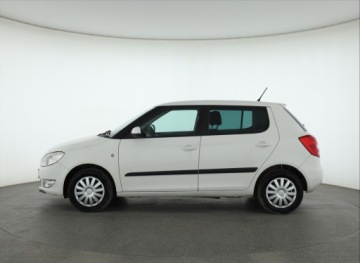 Skoda Fabia II Hatchback Facelifting 1.2 HTP 70KM 2012 Skoda Fabia 1.2 12V, Klima, zdjęcie 2