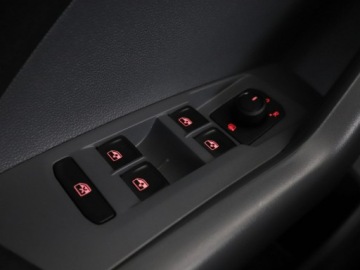 Volkswagen T-Cross SUV 1.0 TSI 95KM 2019 Volkswagen T-Cross navi PDC grzane fotele, zdjęcie 34