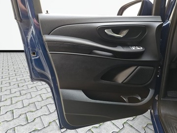 Mercedes Klasa V W447 Długi Facelifting 2.0 220d 163KM 2021 Mercedes-Benz V 220 d 9G-Tronic/163KM, zdjęcie 20