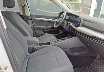 Volkswagen Golf VIII Variant 1.5 eTSI 130KM 2022 Volkswagen Golf EVO Life 1.5 TSI 130KM Czujniki Tempomat LED Clima ASO, zdjęcie 5