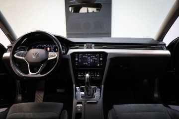 Volkswagen Passat B8 Variant Facelifting 2.0 TDI SCR 150KM 2022 Volkswagen Passat Lift*Elegance*Salon Polska*I, zdjęcie 14