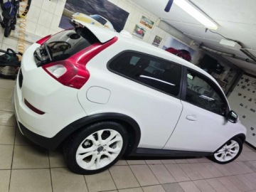 Volvo C30 Hatchback 3d Facelifting 1.6 D DRIVe 109KM 2011 Volvo C30 ___Limited White Edition___1.6D DRIVe 109KM___R-Design___ 1.6, zdjęcie 4