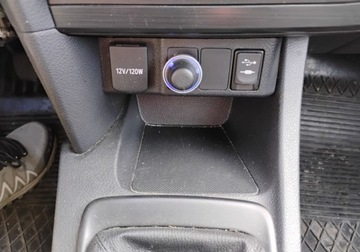 Toyota Auris II Touring Sports D-4D 90 90KM 2014 Toyota Auris 2014r, Salonowa, 1.4 D4D. Uszkodzony lewy bok. Jezdzi. VAT 23, zdjęcie 10