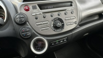 Honda Jazz III 1.4 i-VTEC 100KM 2008 Honda Jazz Benzyna Moc 99KM Zarejestrowany, zdjęcie 27