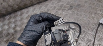 MECHANIZMUS ZVEDÁK LEVÝ PŘEDNÍ MERCEDES W220