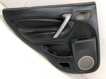BOCZEK DRZWI LEWY TYŁ 5D TOYOTA RAV4 II 00-