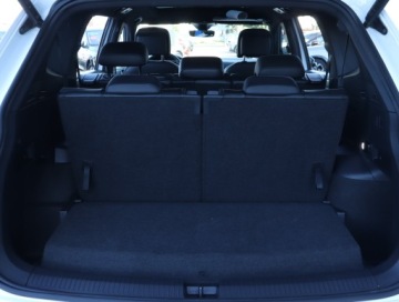 Volkswagen Tiguan Allspace SUV Facelifting 2.0 TSI 190KM 2023 VW Tiguan Allspace 2.0 TSI, Salon Polska, zdjęcie 18