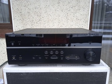 Yamaha RX-V683 Bluetooth Wi-Fi Dolby Atmos
