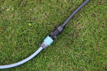 НАБОР СОЕДИНИТЕЛЕЙ ДЛЯ ЛИНИИ СОЕДИНИТЕЛЬ КАПЕЛЬНОЙ ЛИНИИ 16 мм СО ШЛАНГОМ + ПЕРЕХОДНИК