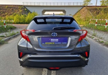 Toyota C-HR I Crossover 1.8 Hybrid 122KM 2017 Toyota C-HR 1,8 Hybrid Prestige Skora Kamera Navi 1.8 Hybryda 122KM, zdjęcie 6