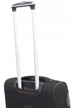 Маленькая каюта чемодан на колесах