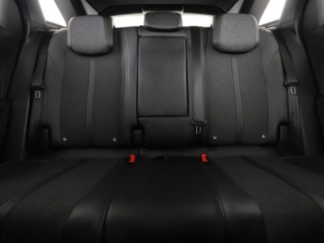 Peugeot 3008 II Crossover 2.0 BlueHDi 150KM 2017 Peugeot 3008 2.0 HDi GT Line Nawigacja Tempomat, zdjęcie 17