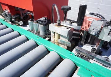 ОБЛИЦОВОЧНАЯ МАШИНА Holzmann KAM 115P. Диапазон толщины. элементы: 10-45мм + полировщик