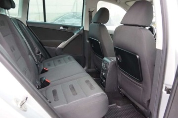 Volkswagen Tiguan I SUV 2.0 TDI CR DPF 140KM 2009 Volkswagen Tiguan 2.0 TDI CR 140 KM, 4x4, Klimatronic, Biksenon, Hak, Salo, zdjęcie 25