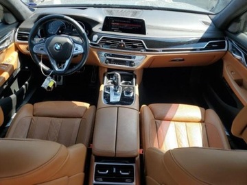 BMW Seria 7 G11-G12 Sedan 750i 450KM 2018 BMW Seria 7 750 XI 2018, od ubezpieczalni 4.4 Benzyna 450KM, zdjęcie 7