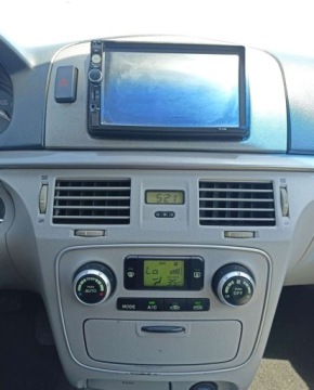 Hyundai Sonata IV Sedan 3.3 i V6 24V 233KM 2005 Hyundai Sonata Hyundai Sonata 3.3 V6 GLS Prestige 3.3 BenzynaLPG 233KM, zdjęcie 9