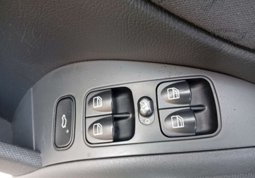 Mercedes Klasa C W203 Sedan W203 1.8 (C 200 Kompressor) 163KM 2005 Mercedes-Benz Klasa C Zarejestrowany - benzyna - 1,8 - 163 KM 1.8 Benzyna, zdjęcie 20