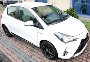 Toyota Yaris III Hatchback 5d Facelifting 2017 1.5 Hybrid 100KM 2018 TOYOTA YARIS HYBRYDA, zdjęcie 1