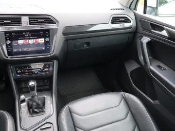 Volkswagen Tiguan II SUV Plug-in 1.4 TSI e-HYBRID 245KM 2022 VW Tiguan 1.4 TSI eHybrid, Salon Polska, zdjęcie 7