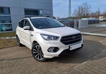 Ford Kuga II SUV Facelifting 2.0 TDCi 180KM 2017 Ford Kuga 2.0 TDCI 180 KM 4x4 automat ST-Line pakiety 2.0 Diesel 180KM, zdjęcie 4