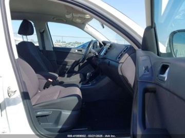 Volkswagen Tiguan II 2017 Volkswagen Tiguan 2017 VOLKSWAGEN TIGUAN 2.0T2.0T S 2.0 Benzyna 200KM, zdjęcie 10