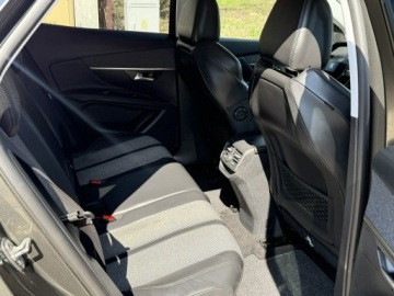 Peugeot 3008 II Crossover 1.2 PureTech 130KM 2017 Peugeot 3008 Opłacony Mały przebieg 1.2 Allure, zdjęcie 7