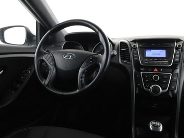 Hyundai i30 II Wagon Facelifting 1.4 MPI 100KM 2016 Hyundai i30 klimatyzacja multifunkcja grzane, zdjęcie 15