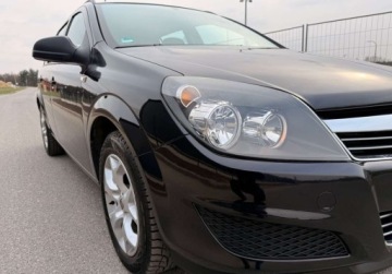 Opel Astra J Sports Tourer 1.6 Twinport ECOTEC 115KM 2010 Opel Astra LIFT 1.6i 115ps Serwisowana BezRdzy Bezwypadkowa Zadbana 1.6, zdjęcie 17