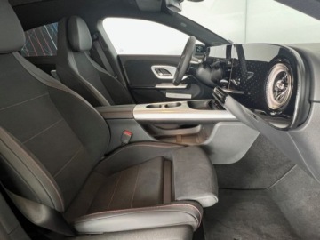 Mercedes CLA C118/X118 2026 MERCEDES-BENZ CLA 200 AMG Line Sedan 1.5 (163KM) 2026, zdjęcie 12