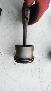 ПОРШНИ С ШАТУНАМИ AUDI 80 B4 2.0 ABT 90 л.с.