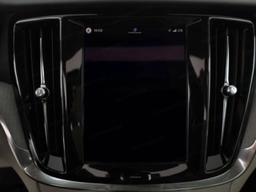 Volvo V60 II  Kombi Facelifting 2.0 B4 B 197KM 2026 VOLVO V60 B4 Ultra Dark Combi 2.0 (197KM) 2026, zdjęcie 11