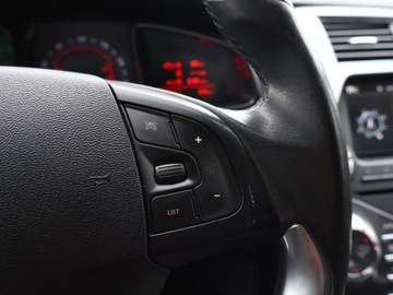 DS 5 Hatchback (Citroen) 2.0 Blue HDi 181KM 2014 Citroen DS5 2.0 BlueHDi, 178 KM, Automat, Navi, zdjęcie 18