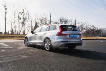 Volvo V60 II  2021 Volvo V60 B4, Salon Polska, 1. Właściciel, zdjęcie 4
