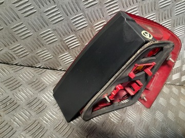 VW BORA ФОНАР ЗАДНИЙ ЛЕВЫЙ В КРЫЛЕ 1J5945111AC