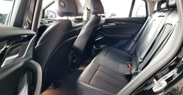 BMW X4 G02 SUV Facelifting 2.0 20d 190KM 2023 BMW X4 Salon bazwypadkowy Systemy asystujace 2.0 Diesel 190KM, zdjęcie 25