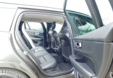 Volvo V60 II  2021 Volvo V60 z Gwarancja Bezwypadkowy Model 2022r 2.0 Benzyna 163KM, zdjęcie 11