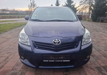 Toyota Verso Minivan 1.8 Valvematic 147KM 2010 Toyota Verso 147 Tys km 1.8 Benzyna 147KM, zdjęcie 1