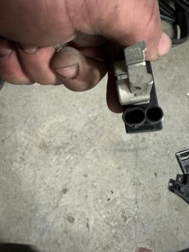 MERCEDES W222 S-CLASS МИНУСНЫЙ ЗАЖИМ