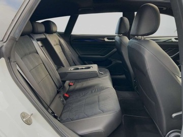 Volkswagen Arteon Fastback Facelifting 2.0 TSI 190KM 2022 Volkswagen Arteon 2.0TSI 190KM R-Line DSG SerwisASO Kessy Acc Led Navi Hak, zdjęcie 10