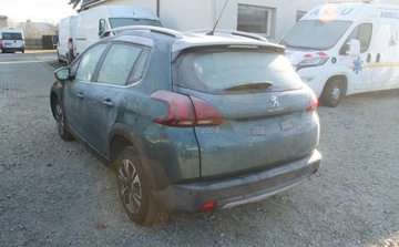 Peugeot 2008 I SUV Facelifting 1.2 PureTech 110KM 2018 Peugeot 2008 1.2 Benzyna 110KM, zdjęcie 6