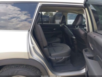 Toyota 2025 Toyota Grand Highlander Hybrid XLE 2025 2.5l 2.5 Hybryda 186KM, zdjęcie 12