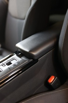 Toyota Prius V (XW60) 2.0  Hybrid Dynamic Force Plug-in 223KM 2023 Toyota Prius Plug-in Hybrid 2.0 Hybryda Plug-in 223KM, zdjęcie 30